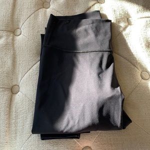 Lulu lemon wunder unders